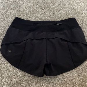 lululemon black speed up shorts